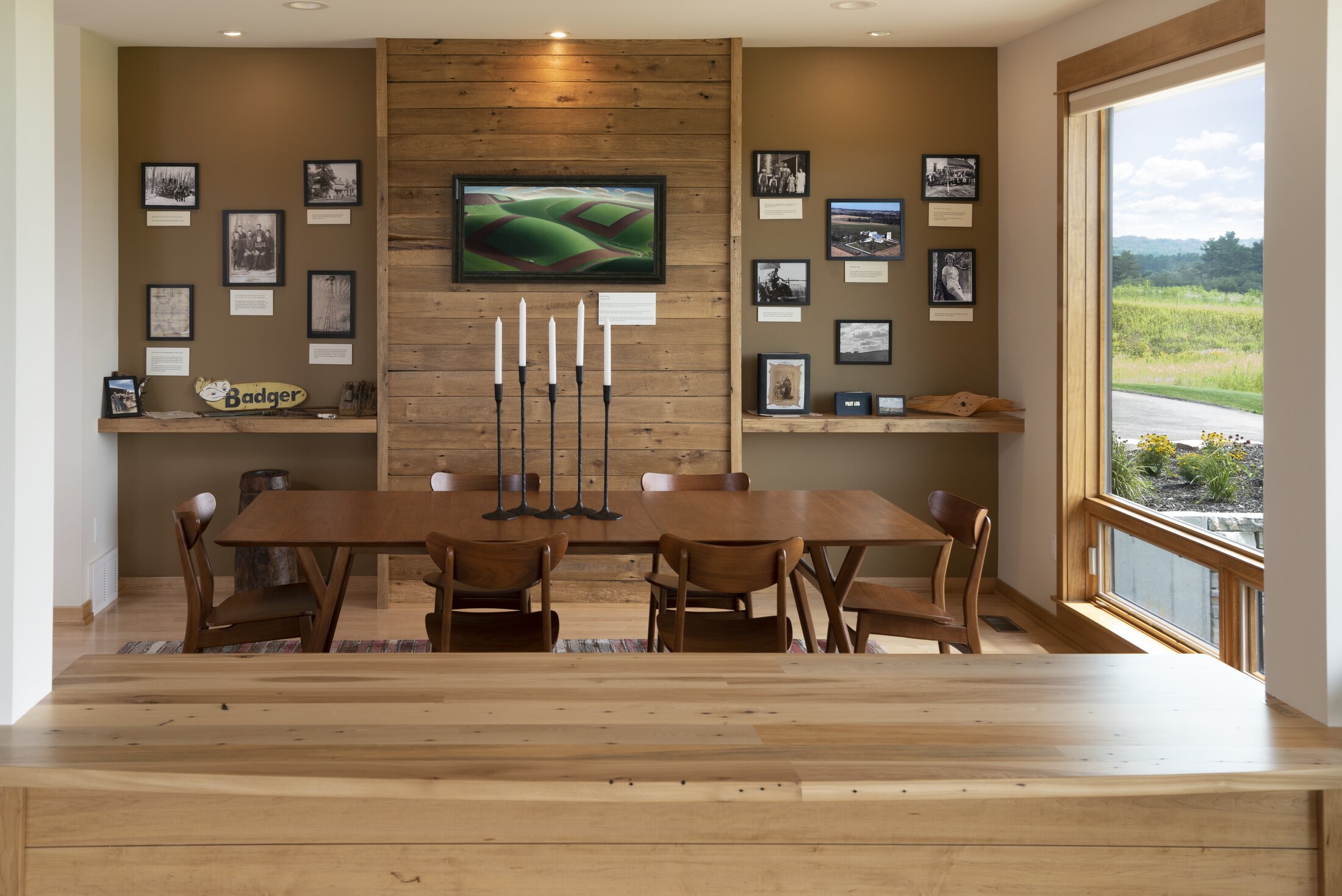 Vista Ridge dining room